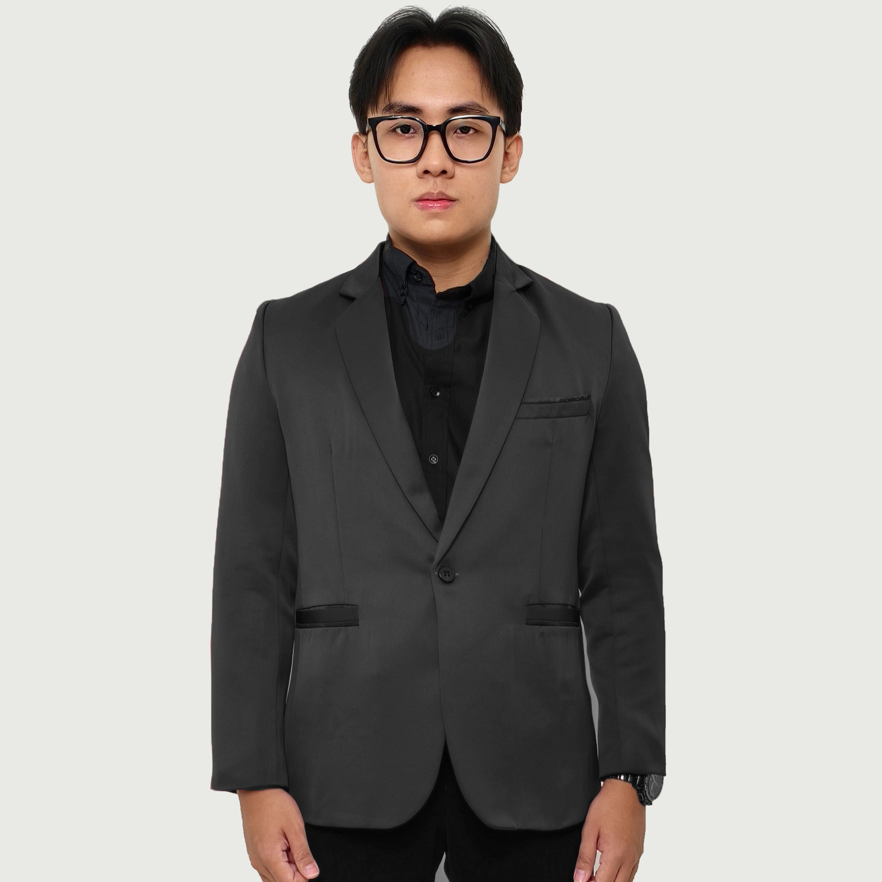 Moderaizen Hitam