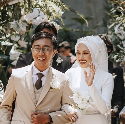 Tiara & Mustaf