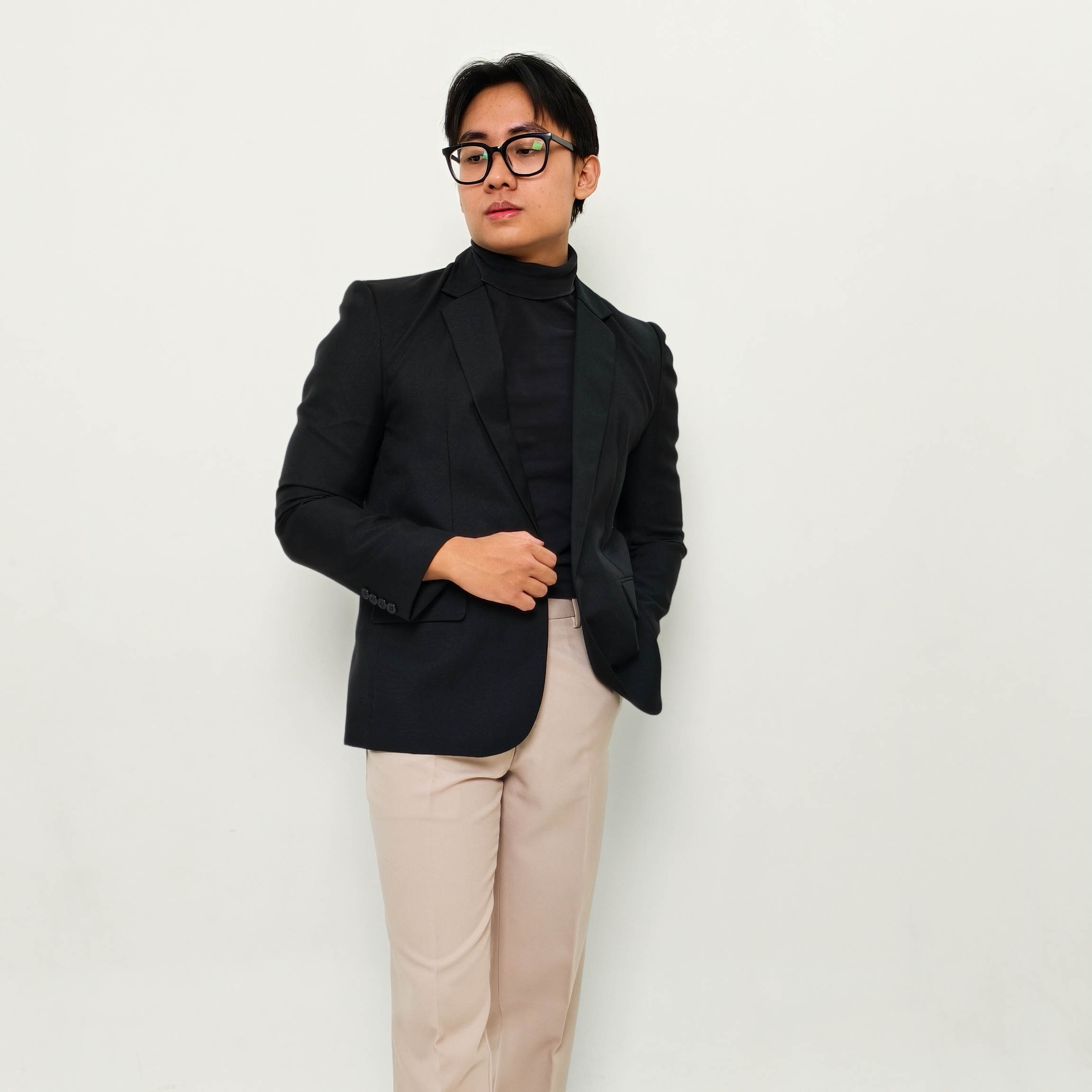 Semiwool - Hitam